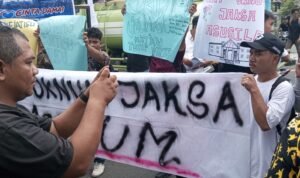 Aksi Demo di Kejati Sumut, Massa Desak Copot Jaksa Terkait Dugaan Perselingkuhan