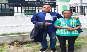 Advokat Benri Pakpahan Dampingi Petani Lansia hingga Divonis Bebas di PN Balige