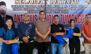 Sosialisasikan Perda Sampah, Antonius Tumanggor Ajak Warga Medan Helvetia Cegah Banjir