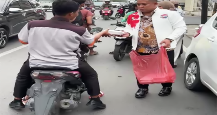 PERBATI Sumut Bagikan 250 Kotak Nasi, Wujudkan Arahan Ketua Pusat Lewat Jumat Berkah